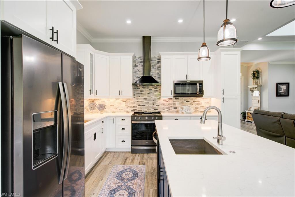 GOLDEN GATE ESTATES - Residential