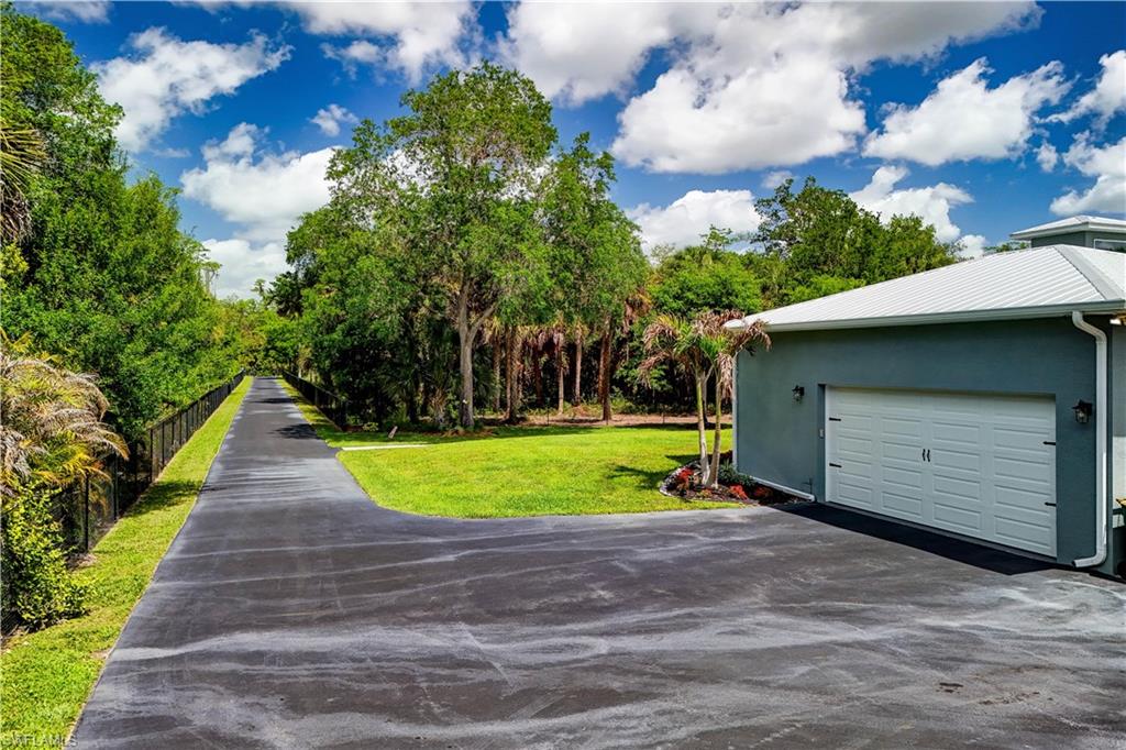 GOLDEN GATE ESTATES - Residential