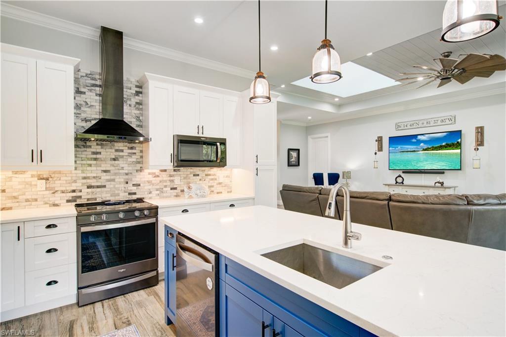 GOLDEN GATE ESTATES - Residential