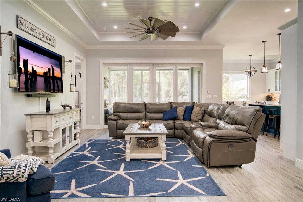 GOLDEN GATE ESTATES - Residential