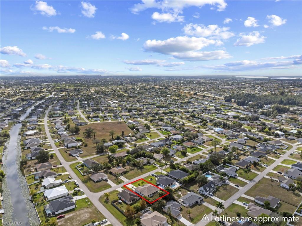 CAPE CORAL - Residential