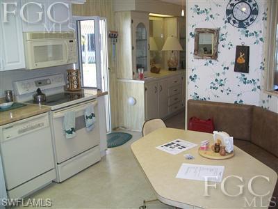 SIX LAKES COUNTRY CLUB - Residential