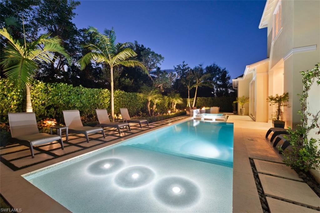 RIDGE LAKE - Residential