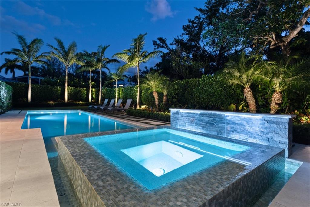 RIDGE LAKE - Residential