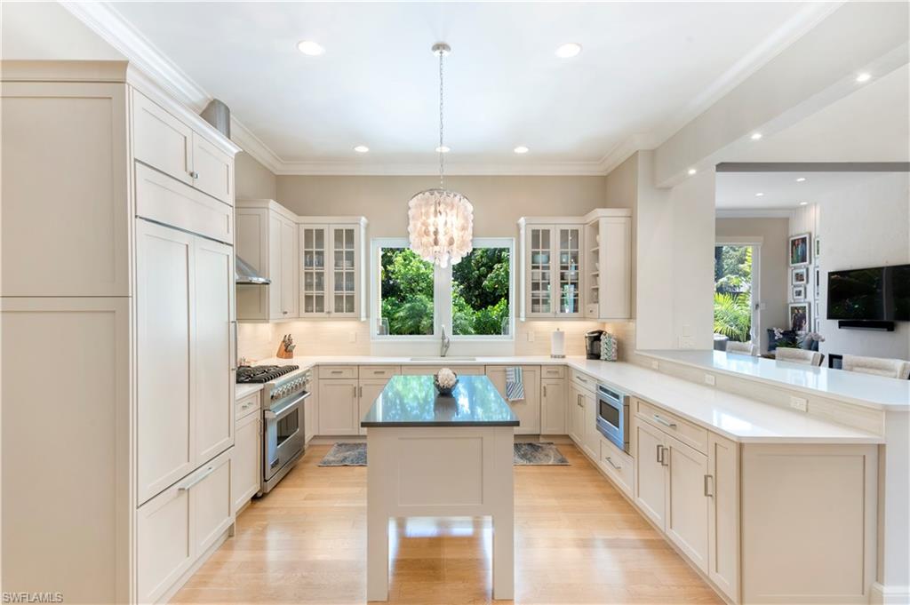 RIDGE LAKE - Residential