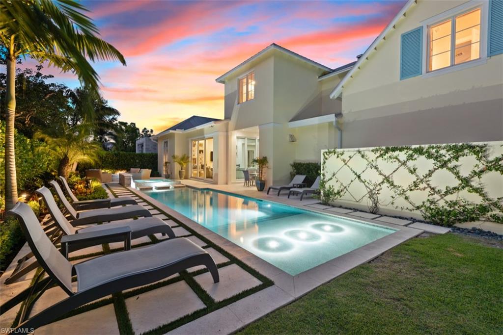 RIDGE LAKE - Residential