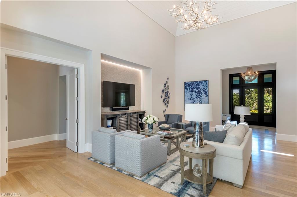 RIDGE LAKE - Residential