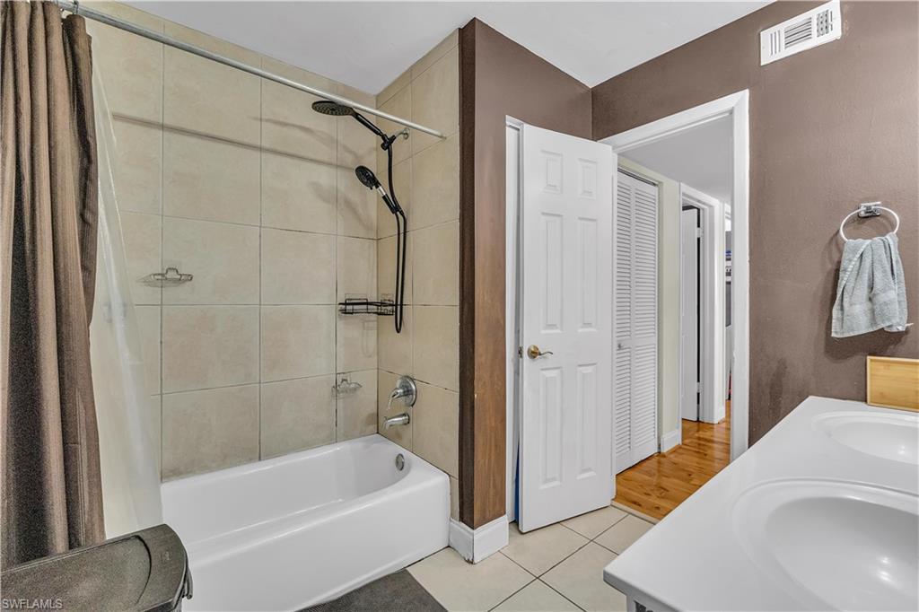 RIVERWALK COVE - Residential