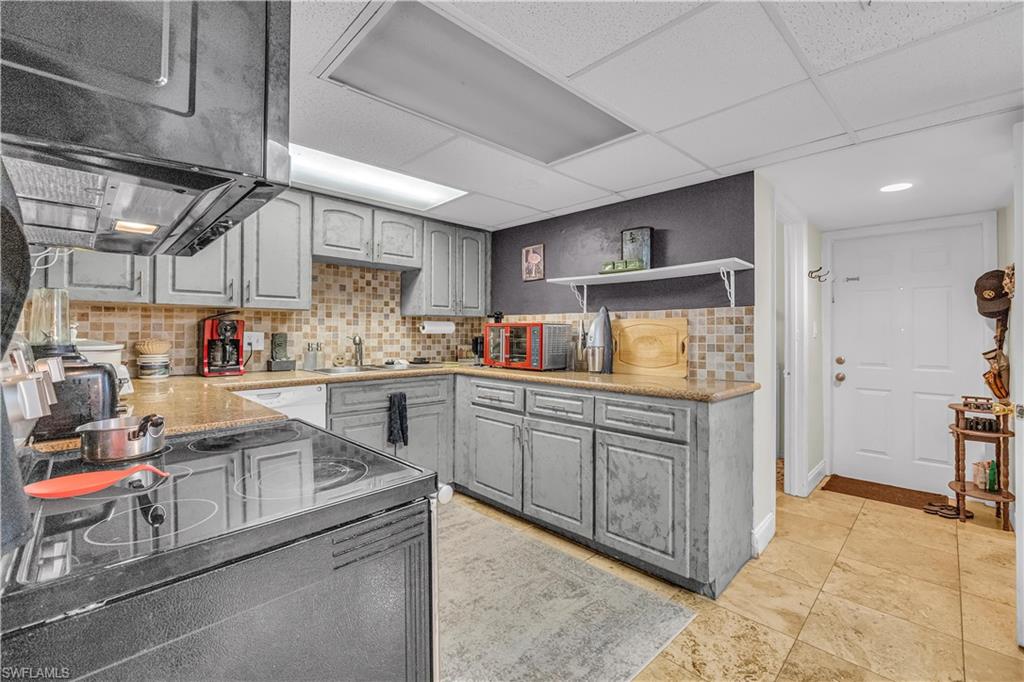 RIVERWALK COVE - Residential