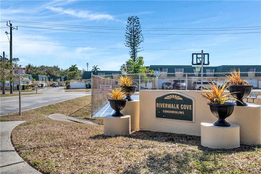 RIVERWALK COVE - Residential