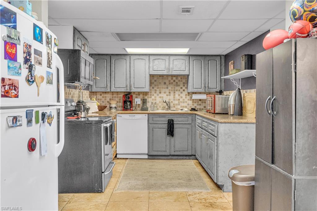 RIVERWALK COVE - Residential