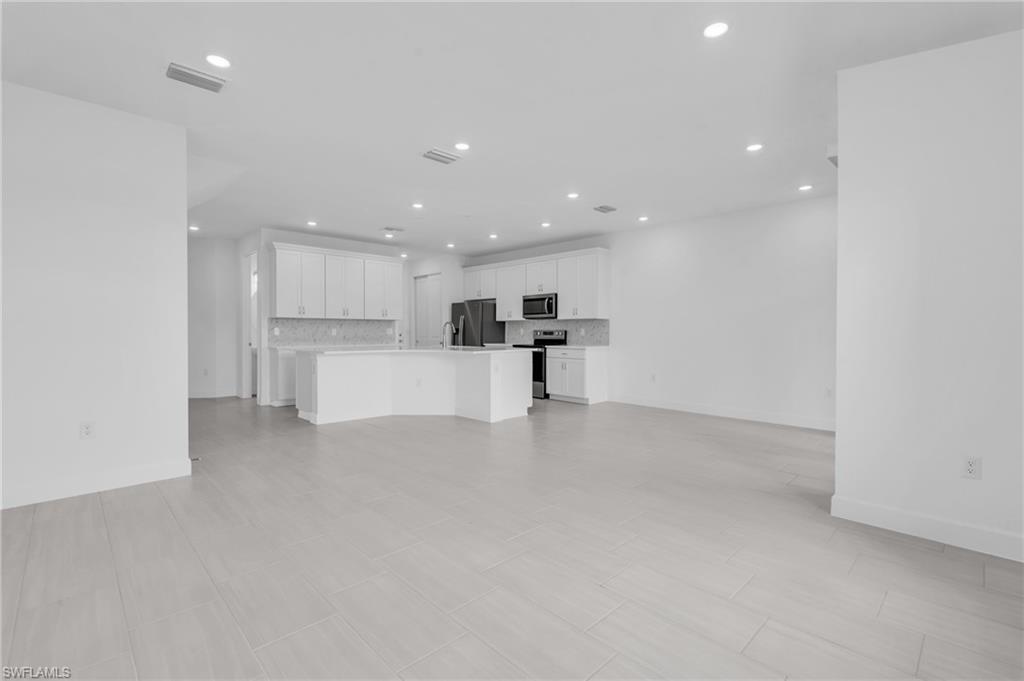 SONOMA OAKS - Residential Lease