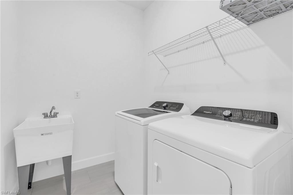 SONOMA OAKS - Residential Lease