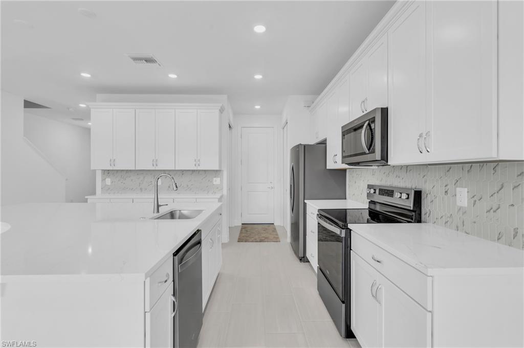 SONOMA OAKS - Residential Lease