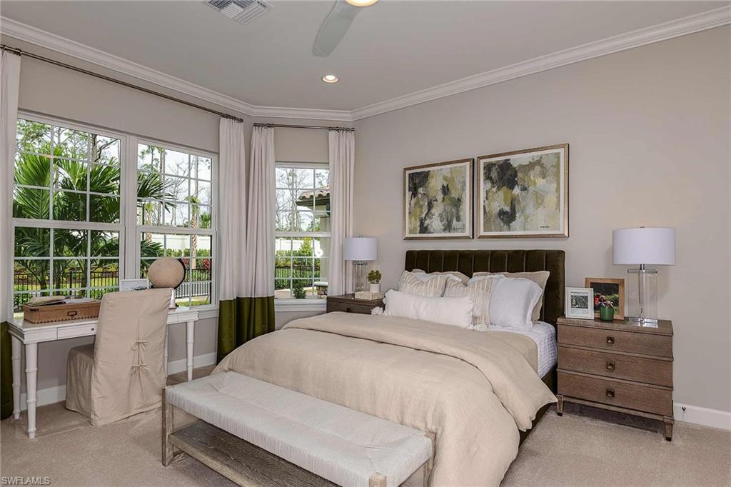 ESPLANADE LAKE CLUB - Residential