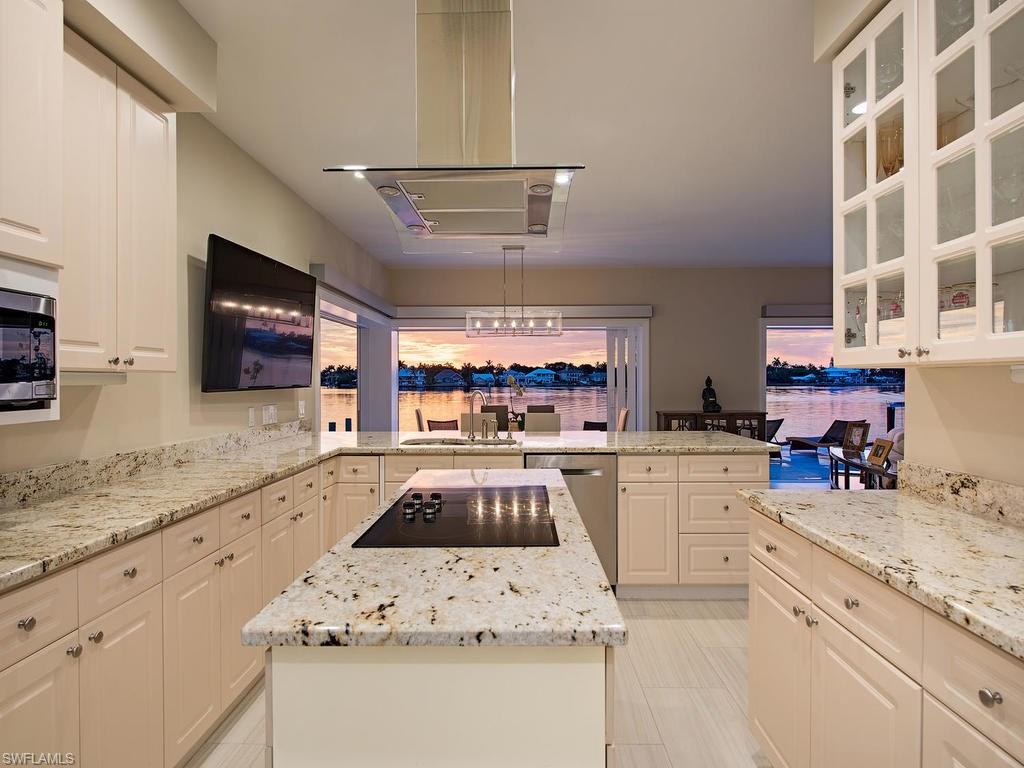 ROYAL HARBOR - Residential