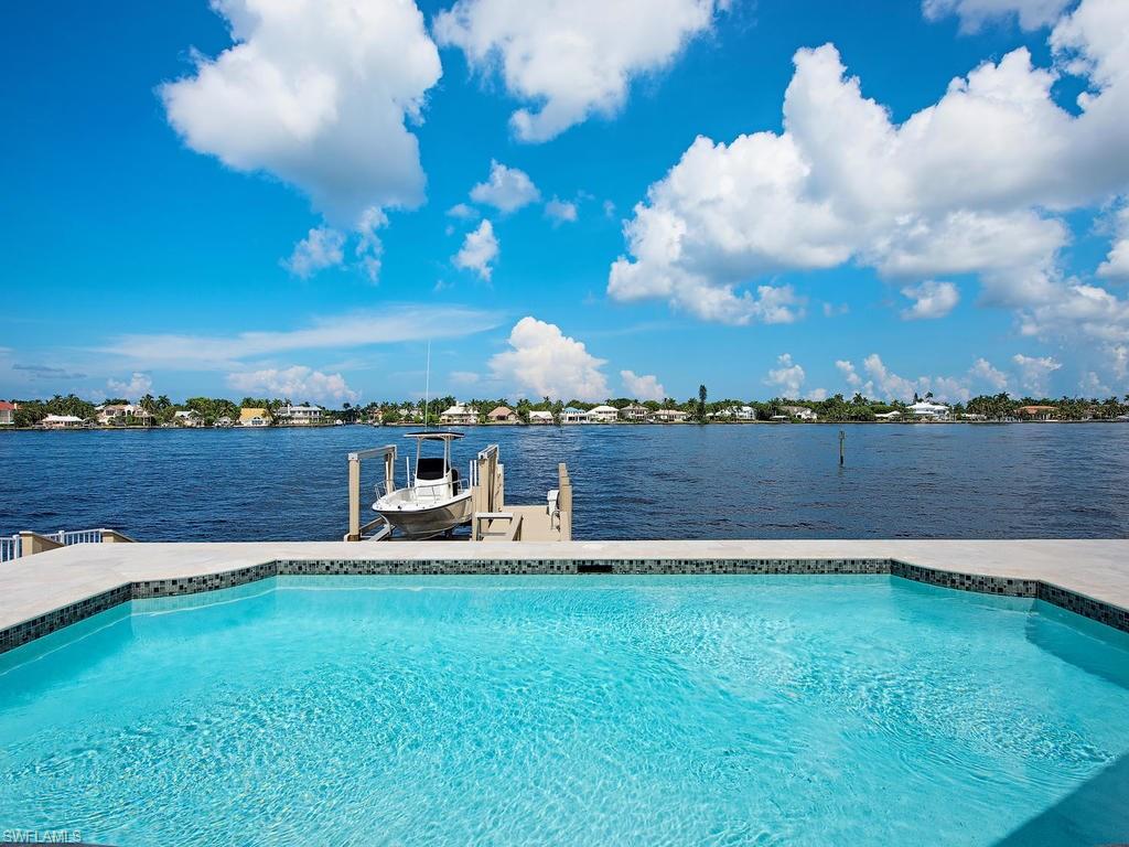 ROYAL HARBOR - Residential