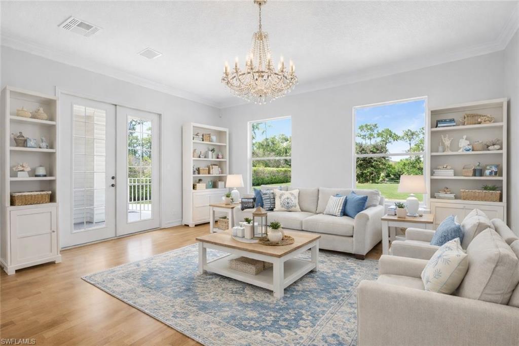 5790 Standing Oaks LN