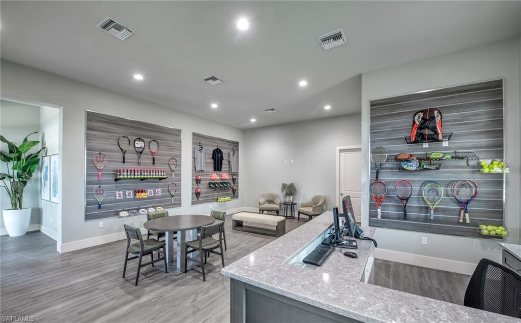 VERDANA VILLAGE - Residential Lease