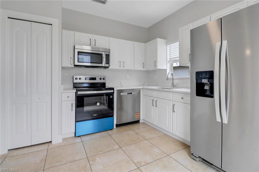 GOLDEN GATE ESTATES - Residential