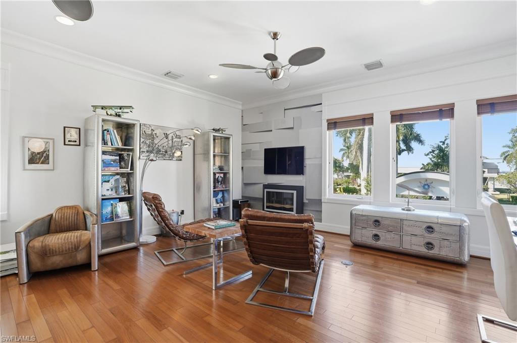 RIVERSIDE - Residential