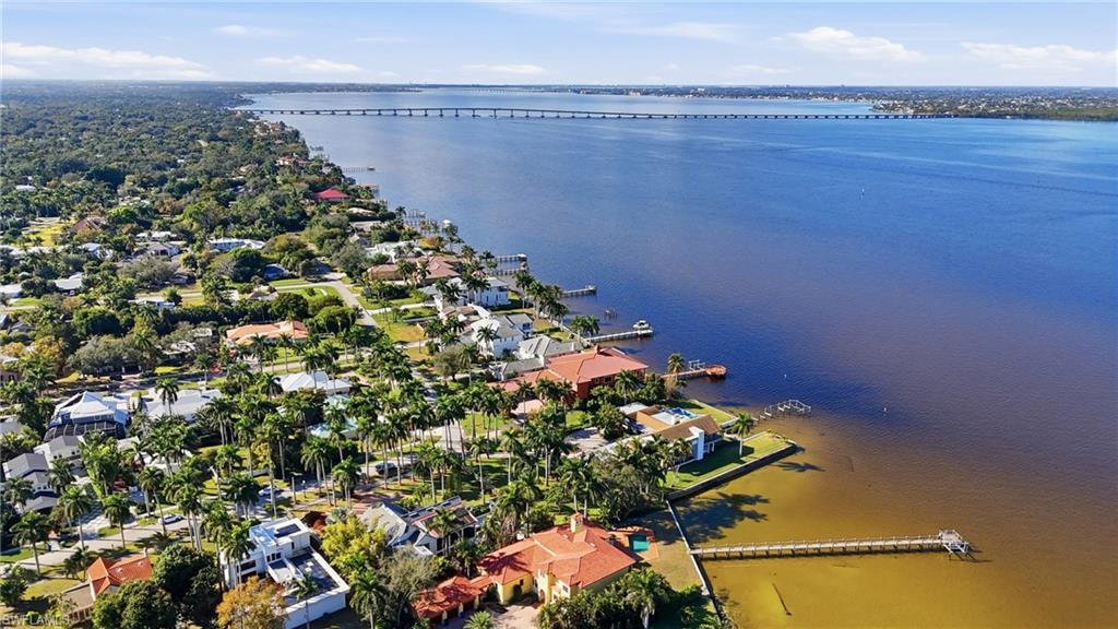 RIVERSIDE - Residential