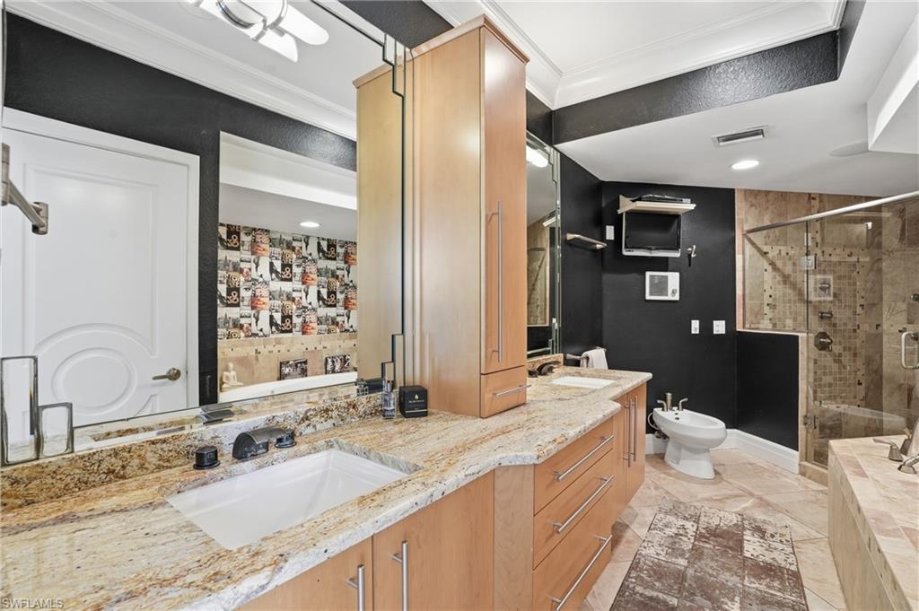 RIVERSIDE - Residential