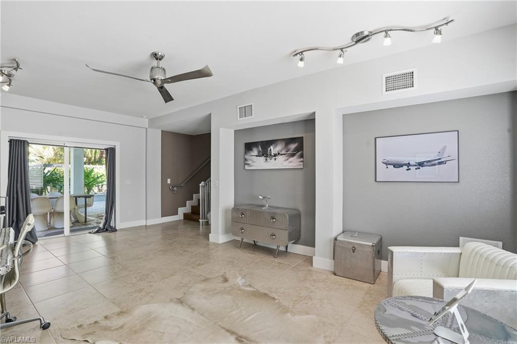 RIVERSIDE - Residential