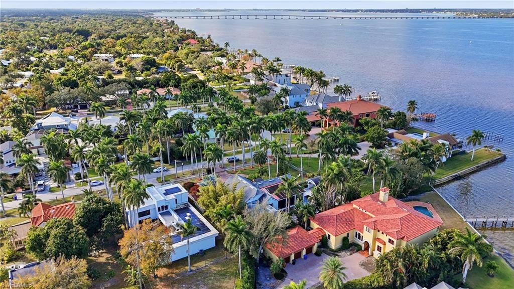 RIVERSIDE - Residential