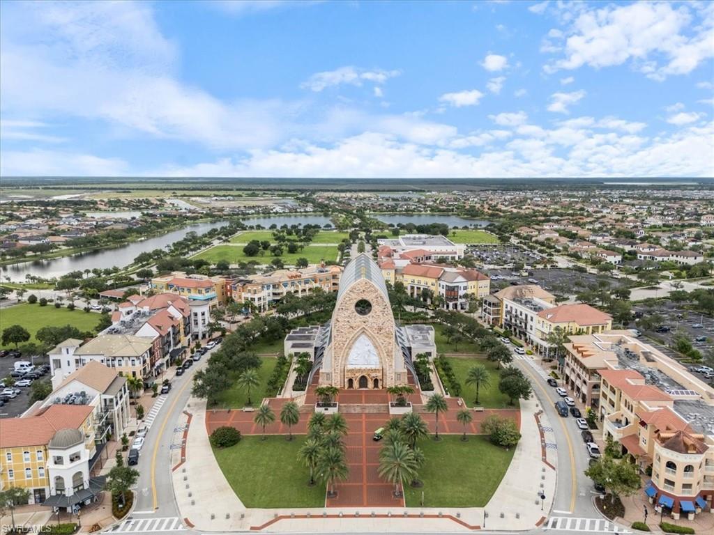 THE RESIDENCES AT LA PIAZZA - Residential