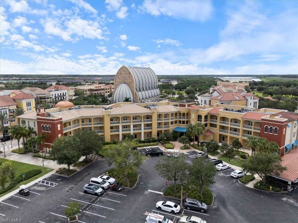 THE RESIDENCES AT LA PIAZZA - Residential