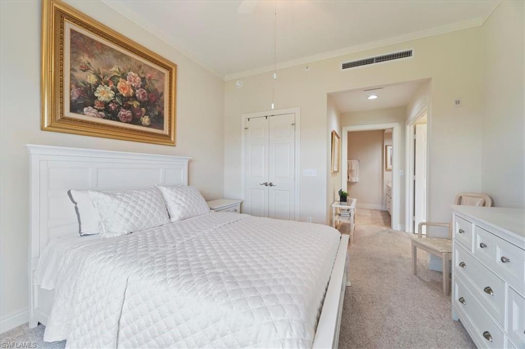 THE RESIDENCES AT LA PIAZZA - Residential