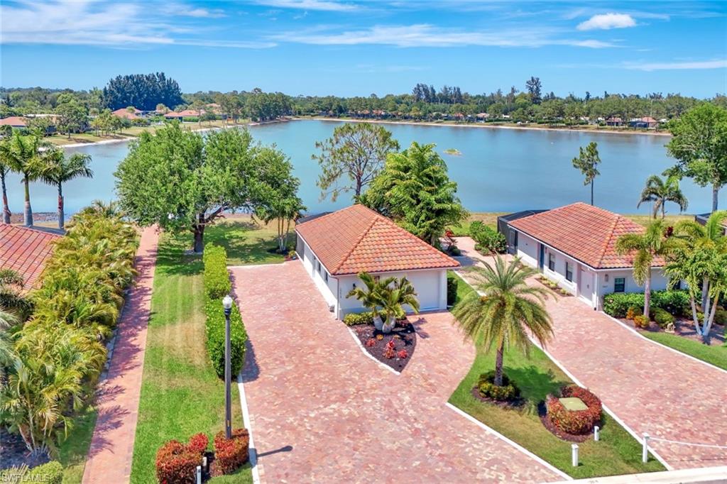 GOLDEN PALMS LUXURY MOTORCOACH RESORT - Land