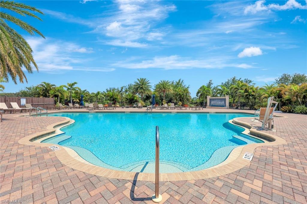 GOLDEN PALMS LUXURY MOTORCOACH RESORT - Land