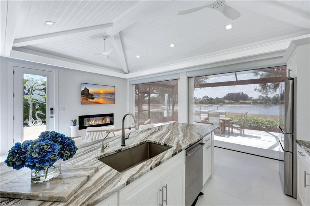 GOLDEN PALMS LUXURY MOTORCOACH RESORT - Land