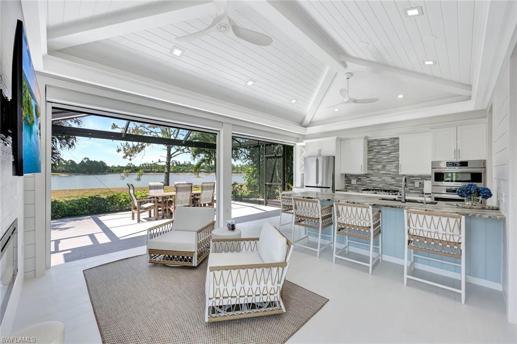 GOLDEN PALMS LUXURY MOTORCOACH RESORT - Land