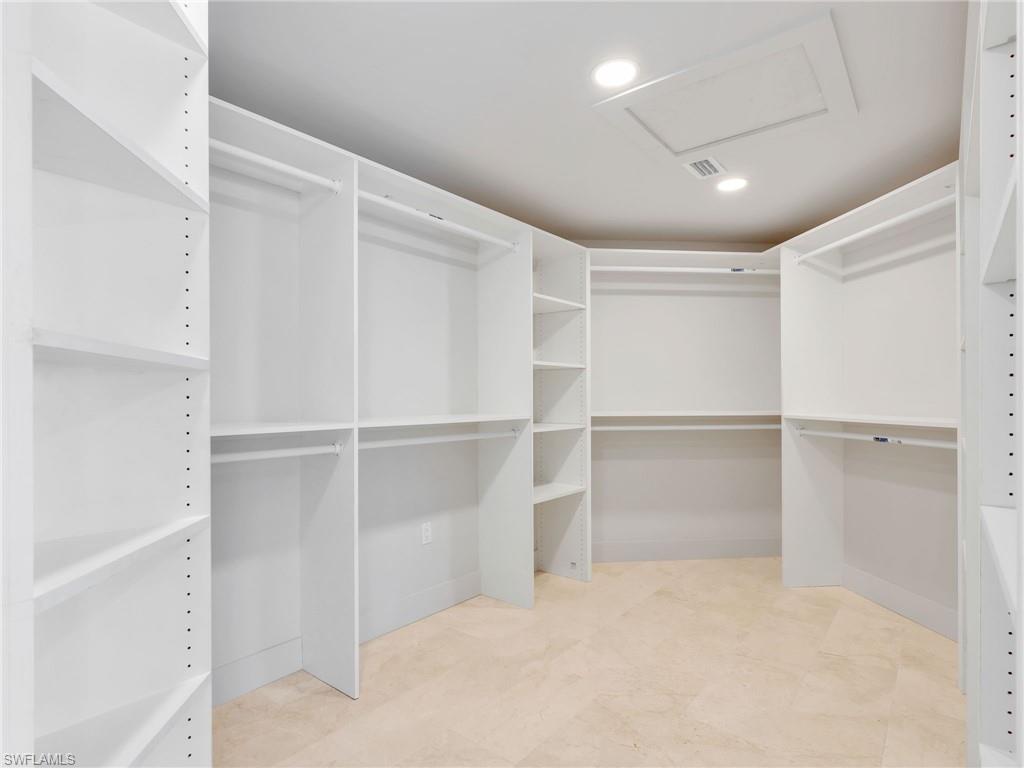 IMPERIAL GOLF ESTATES - Residential