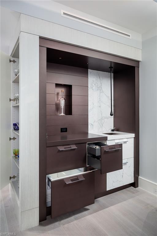 LA MER - Residential