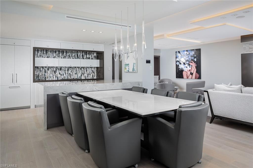 LA MER - Residential