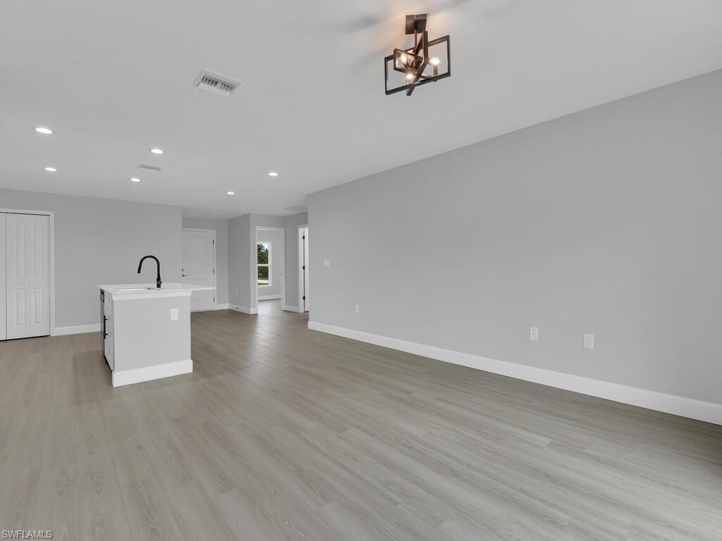 PORT CHARLOTTE - Residential