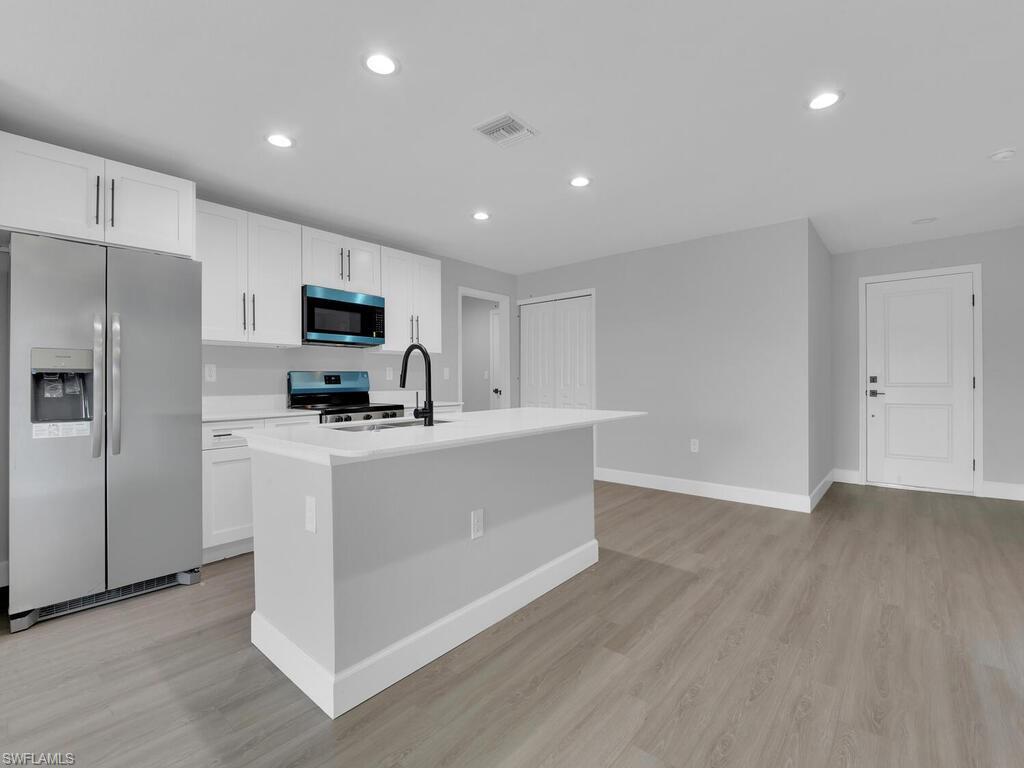 PORT CHARLOTTE - Residential