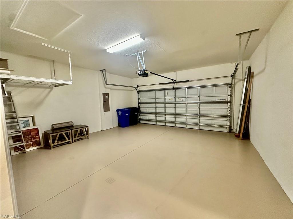 ARBORWOOD PRESERVE - Residential Lease