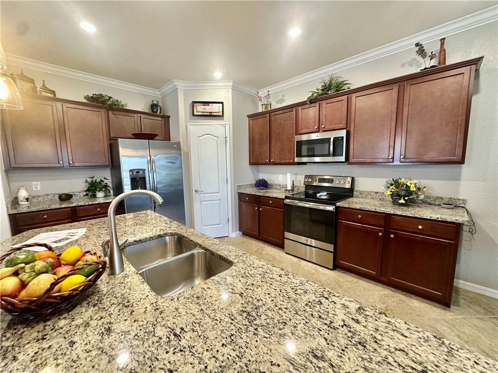 ARBORWOOD PRESERVE - Residential Lease