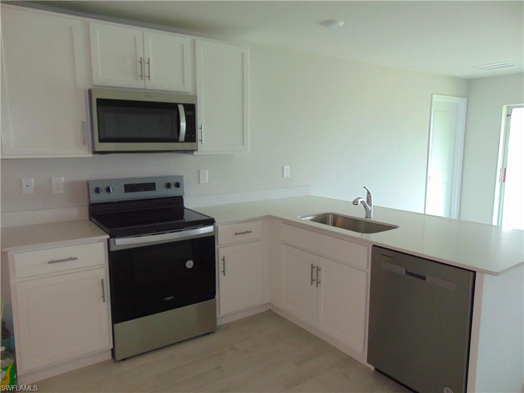 PORT LABELLE - Residential Lease