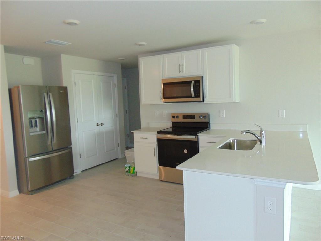 PORT LABELLE - Residential Lease