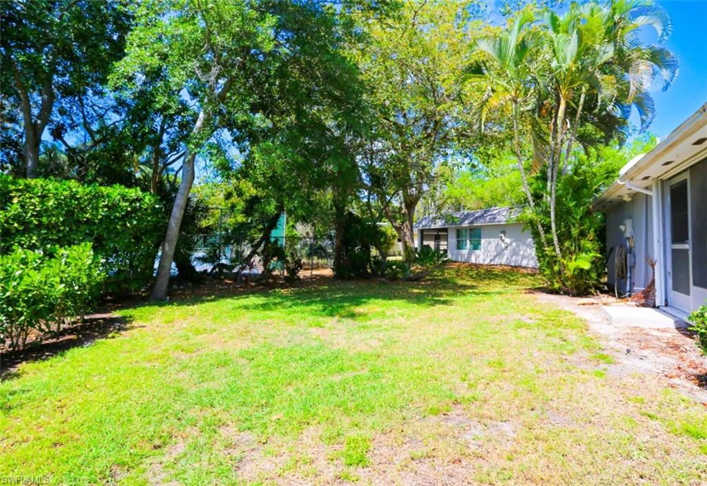 ROYAL ARMS VILLAS - Residential