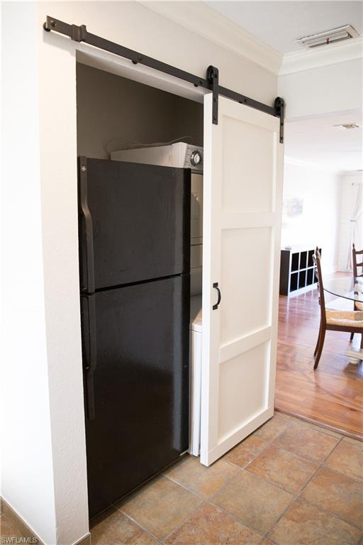 GOLDEN GATE CITY - Residential