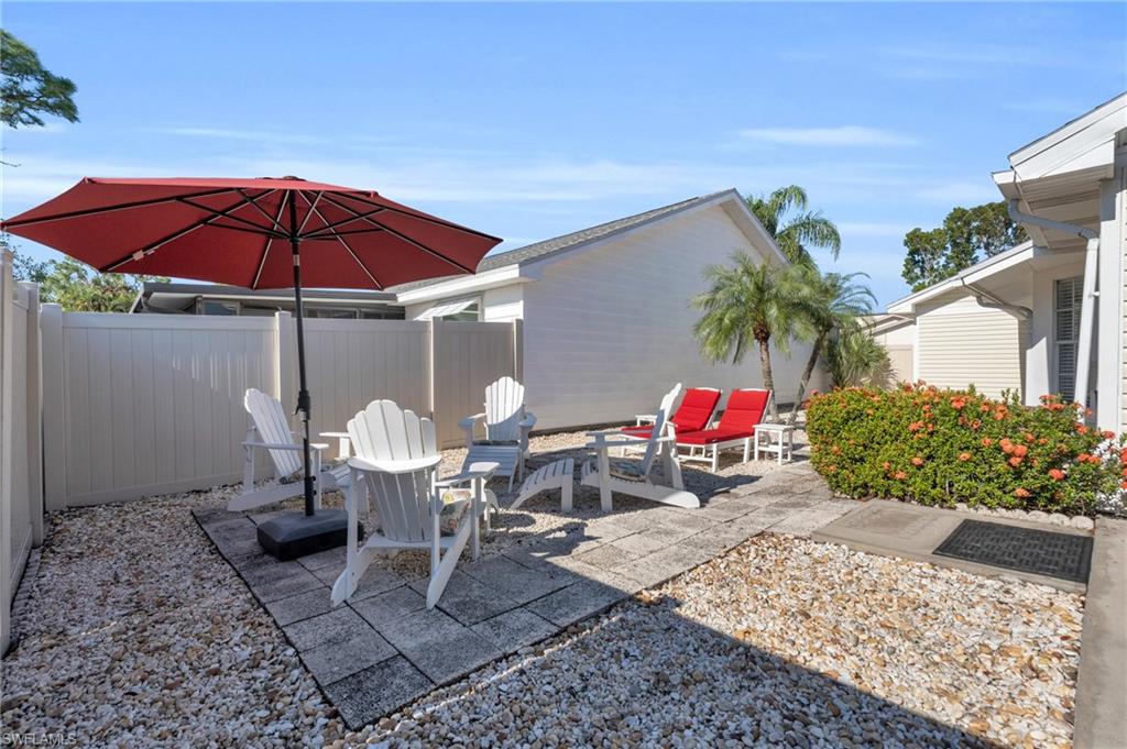 FOXMOOR LAKES - Residential