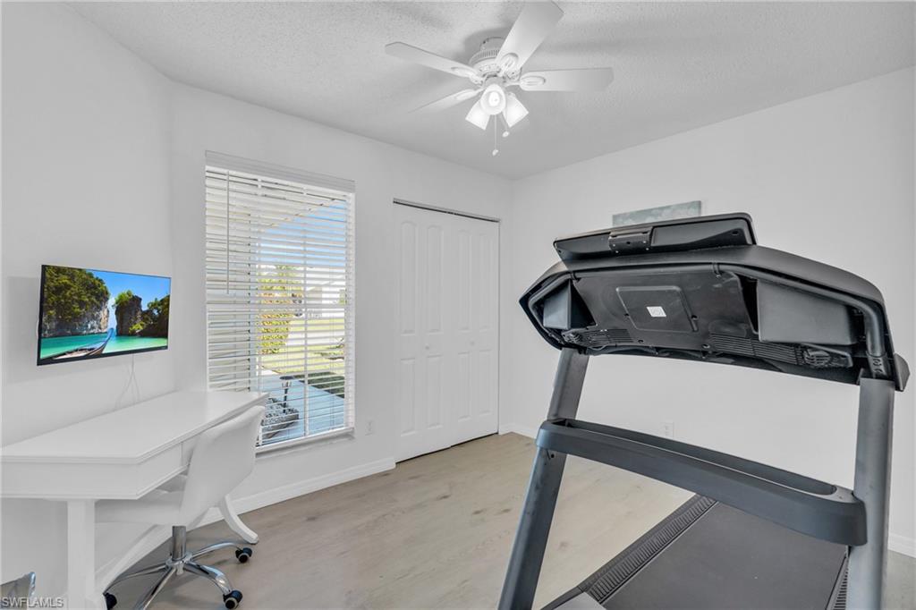 FOXMOOR LAKES - Residential