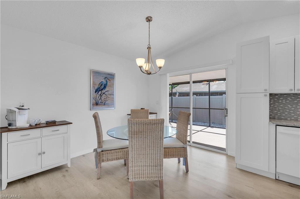 FOXMOOR LAKES - Residential